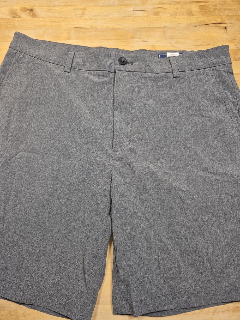 Vineyard Vines Men's Gray Flat-Front Performance Shorts